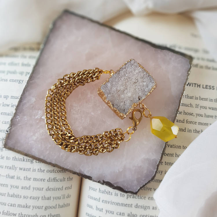 Yellow Hint Agate Luxe Chain Bracelet