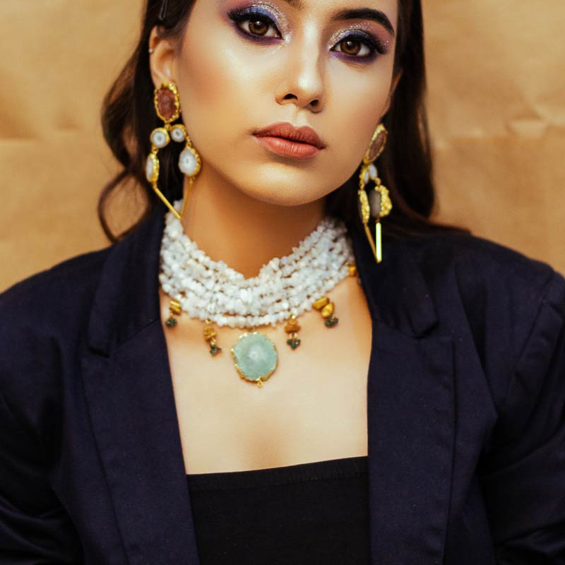 Majestic White Stones Statement Necklace