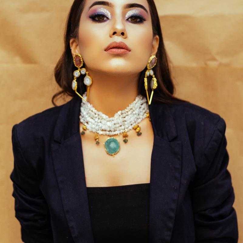 Majestic White Stones Necklace