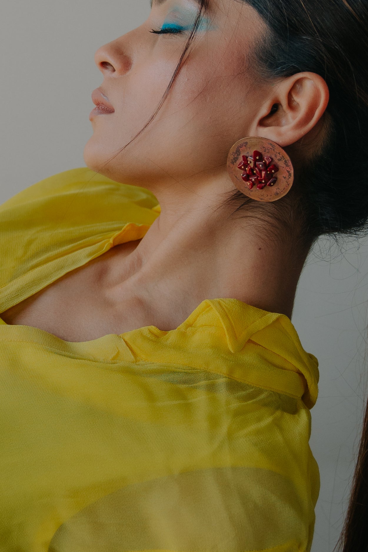 Rose Plate In Fresh Red Earrings