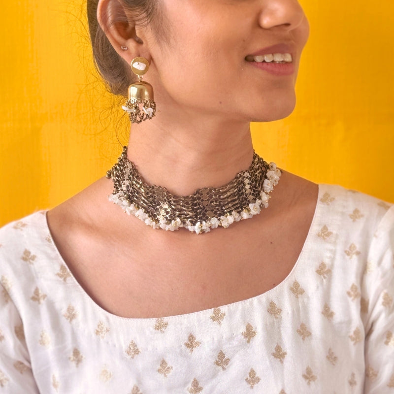 Naaz White Choker Set