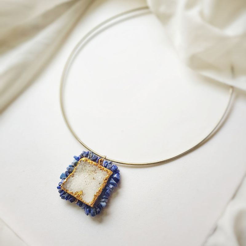 Earthy Hasli With Ocean Blue Stones