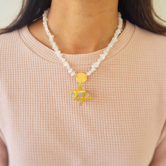 Snowy Garland Necklace