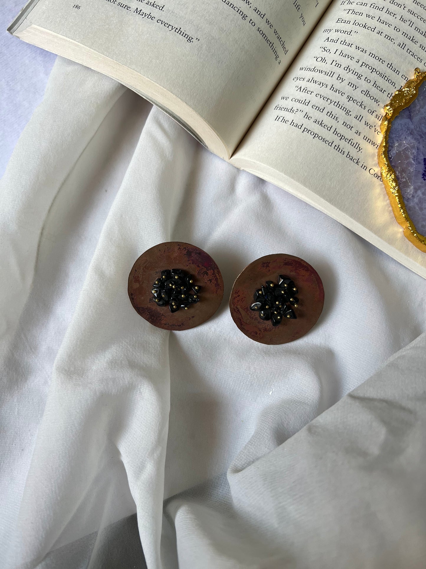 Rose Plate In Fresh Black Earrings