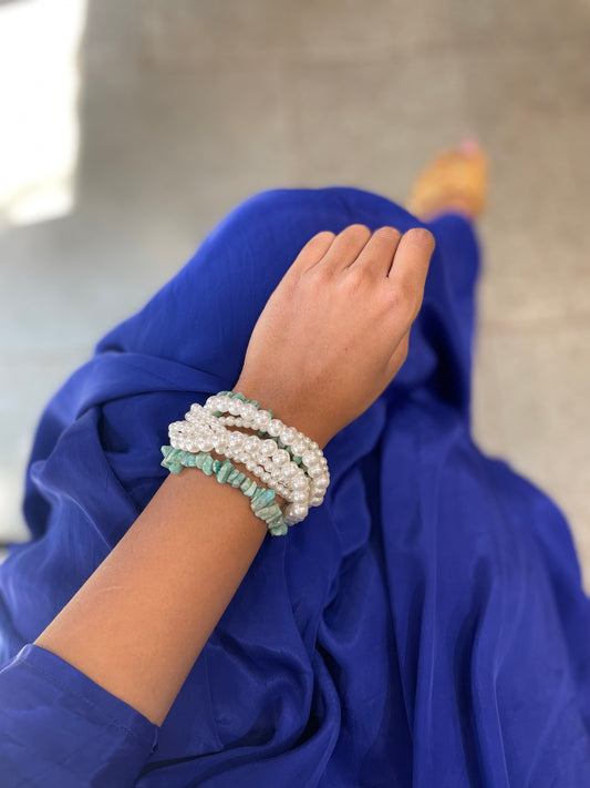Tangle Pearls Bracelet