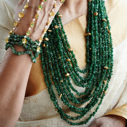 Grand Dark Green Layer Necklace Set with Floral Dangler Earrings