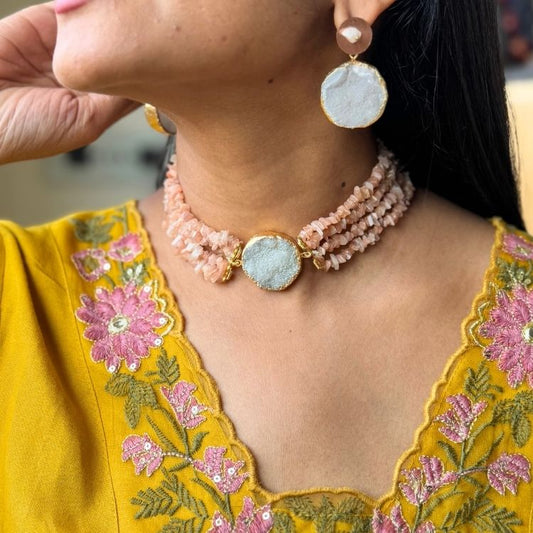 Blushed Sandstone Shine Choker Set