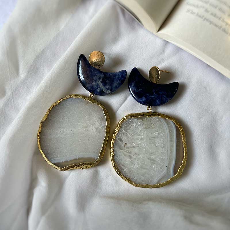 Black Stone Chand Dangler Earrings